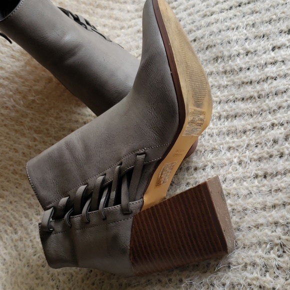 Cute boots - Picture 6 of 6